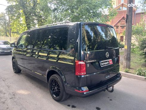 Volkswagen Caravelle 2017 синий - фото 7