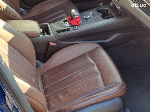 Audi A4 2016 синий - фото 9