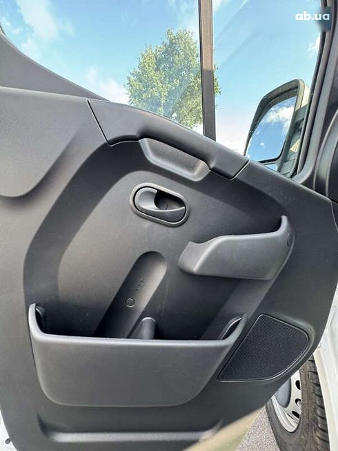 Renault Master 2021 - фото 15
