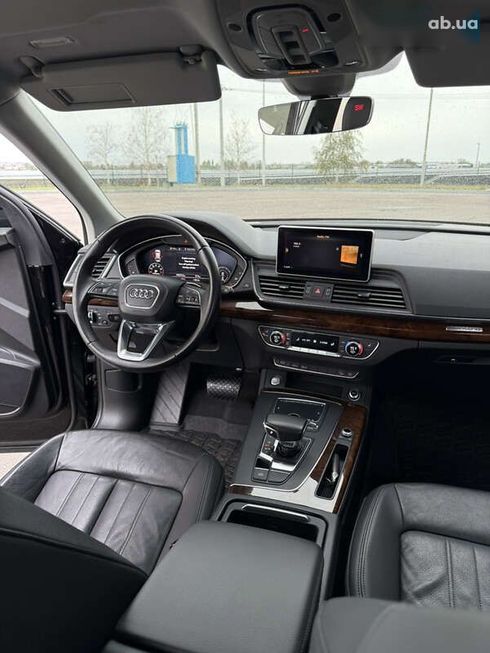 Audi Q5 2017 - фото 25
