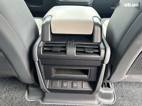 Land Rover Defender 2024 - фото 28