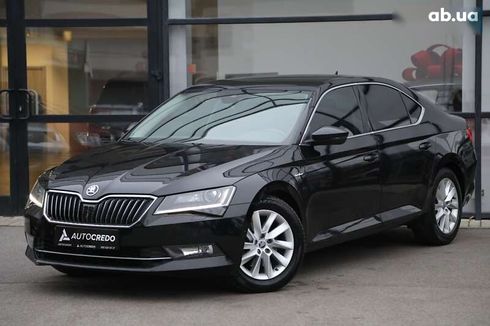 Skoda Superb 2018 - фото 3