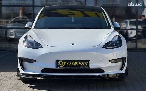 Tesla Model 3 2022 - фото 2