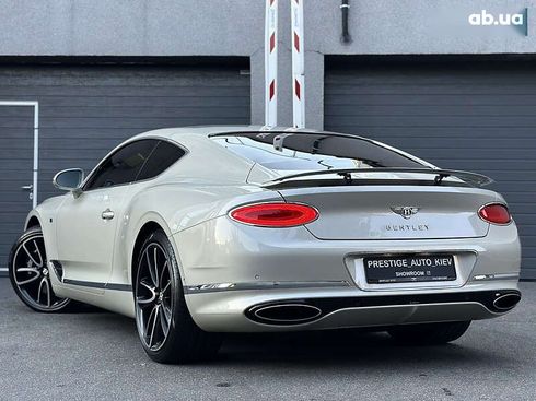 Bentley Continental GT 2018 - фото 29