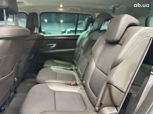 Renault Espace 2015 - фото 14