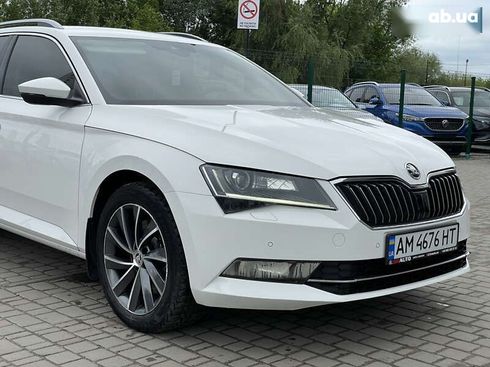 Skoda Superb 2017 - фото 9