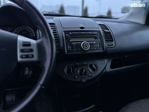 Nissan Note 2010 - фото 27
