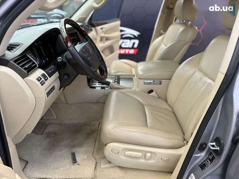 Lexus LX 2010 - фото 28