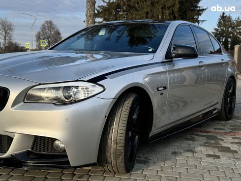 BMW 5 серия 2011 серебристый - фото 12