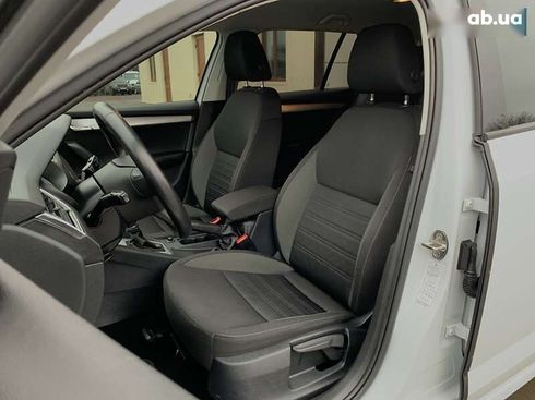 Skoda Octavia 2019 - фото 25