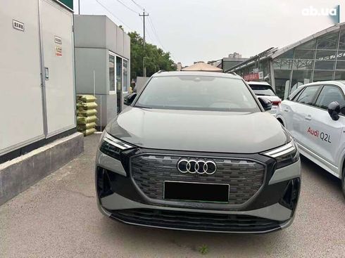 Audi Q4 e-tron 2023 - фото 2