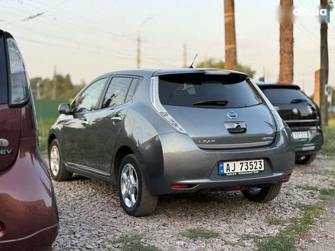 Nissan Leaf 2015 - фото 4