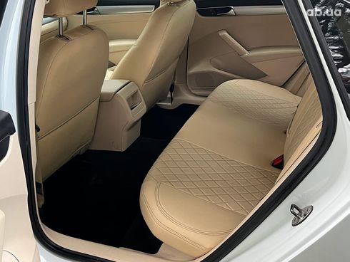 Volkswagen Passat 2016 белый - фото 23