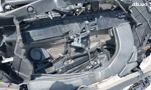 Nissan Rogue 2020 серебристый - фото 12