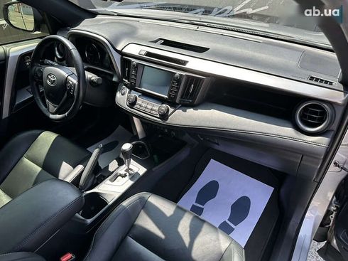 Toyota RAV4 2017 - фото 22