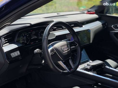 Audi E-Tron 2021 - фото 18