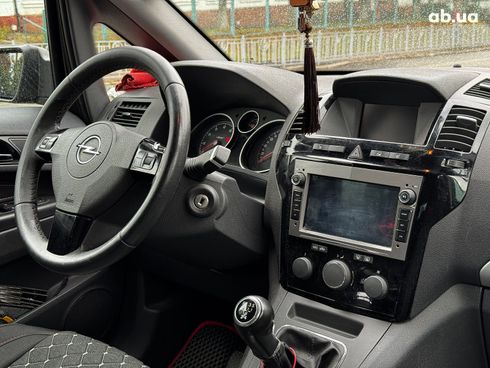Opel Zafira 2009 черный - фото 42