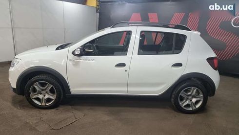Renault Sandero 2021 - фото 3