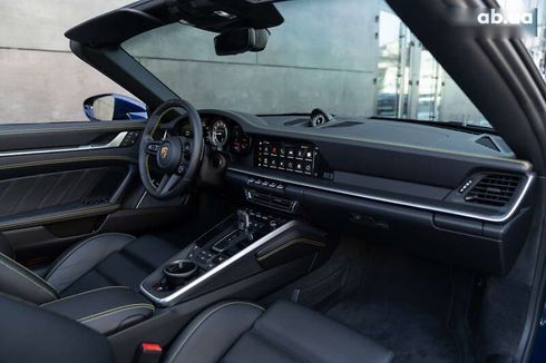 Porsche 911 2023 - фото 28