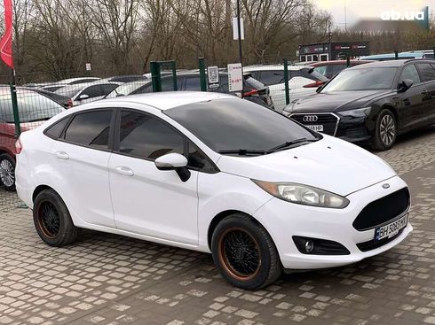 Ford Fiesta 2015 - фото 7