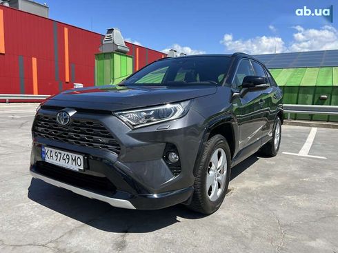 Toyota RAV4 2020 - фото 7