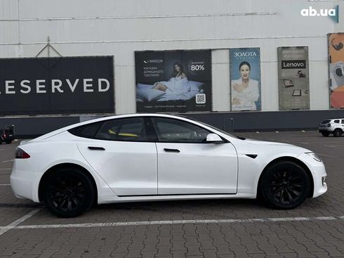 Tesla Model S 2018 - фото 10