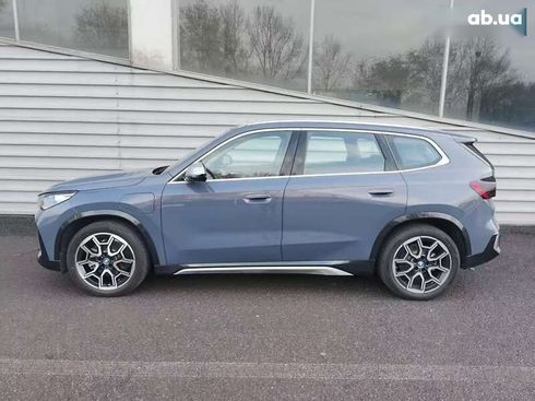 BMW iX1 2023 - фото 4