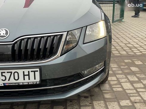 Skoda Octavia 2019 - фото 7