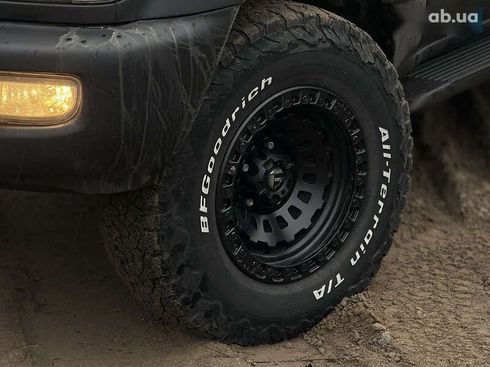 Toyota Land Cruiser 2004 - фото 2