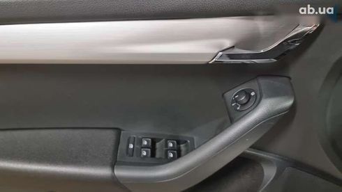 Skoda Octavia 2019 - фото 10