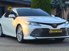 Продаж вживаних Toyota Camry 2019 року - купити на Автобазарі