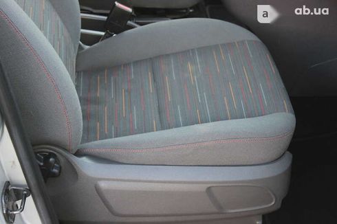 Ford C-Max 2010 - фото 11