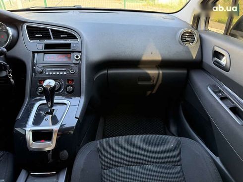 Peugeot 5008 2010 - фото 18
