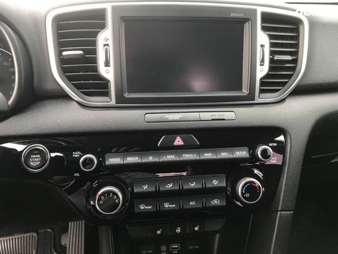 Kia Sportage 2017 белый - фото 14