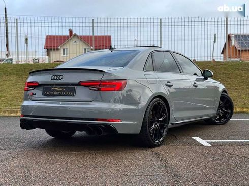 Audi S4 2017 - фото 19