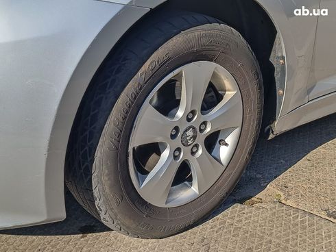 Kia K5 2015 серый - фото 2