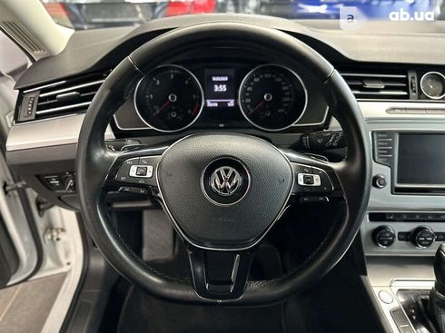 Volkswagen Passat 2017 - фото 20