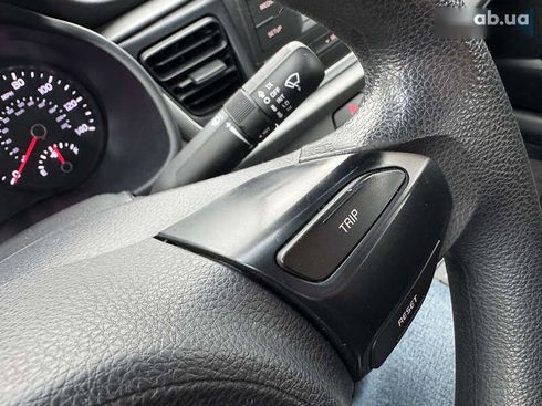 Kia Rio 2017 - фото 17