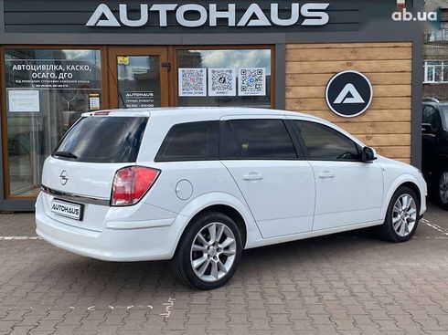 Opel Astra 2012 - фото 6