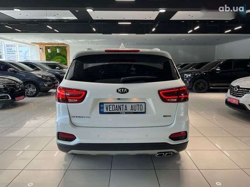 Kia Sorento 2019 - фото 5