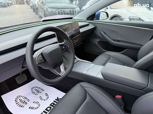 Tesla Model 3 2024 - фото 17