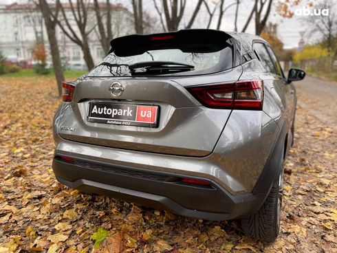 Nissan Juke 2021 серый - фото 14