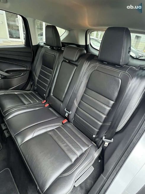 Ford Escape 2019 - фото 29