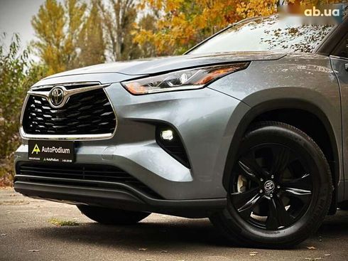 Toyota Highlander 2022 - фото 6