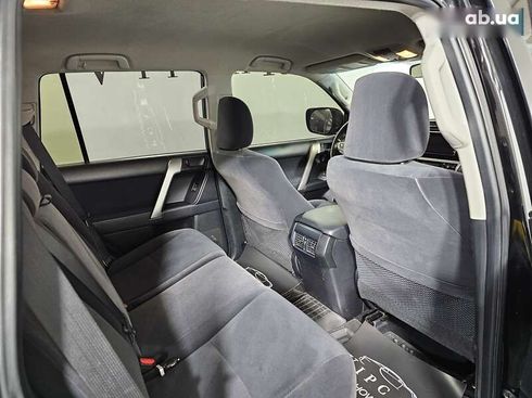 Toyota Land Cruiser Prado 2019 - фото 18