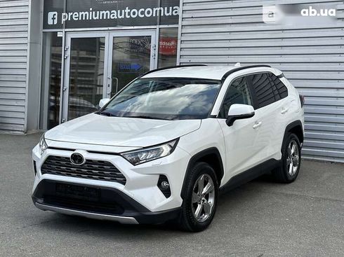 Toyota RAV4 2019 - фото 25