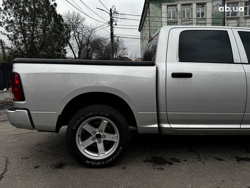 Dodge Ram 2016 серый - фото 11