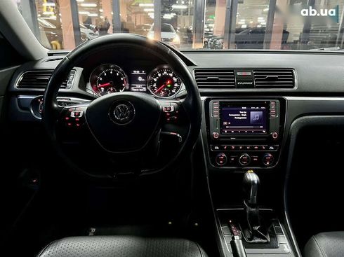 Volkswagen Passat 2018 - фото 30