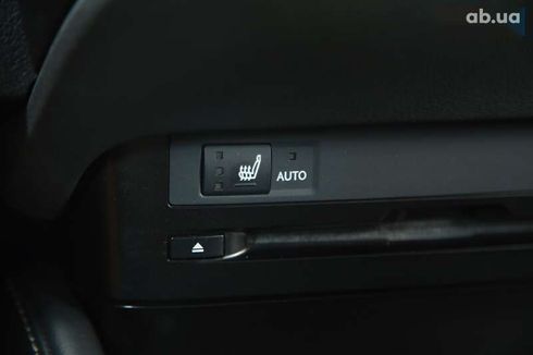 Lexus ES 2018 - фото 21