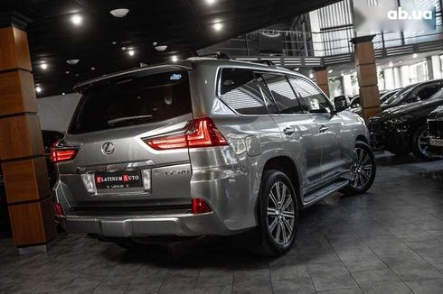 Lexus LX 2016 - фото 3